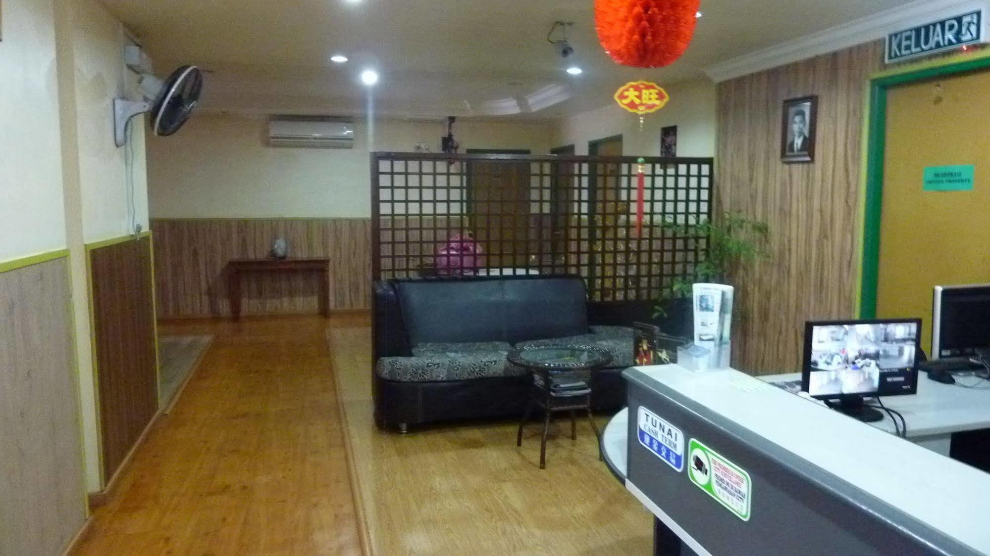 7 Hung Hung Inn Kota Kinabalu Eksteriør billede