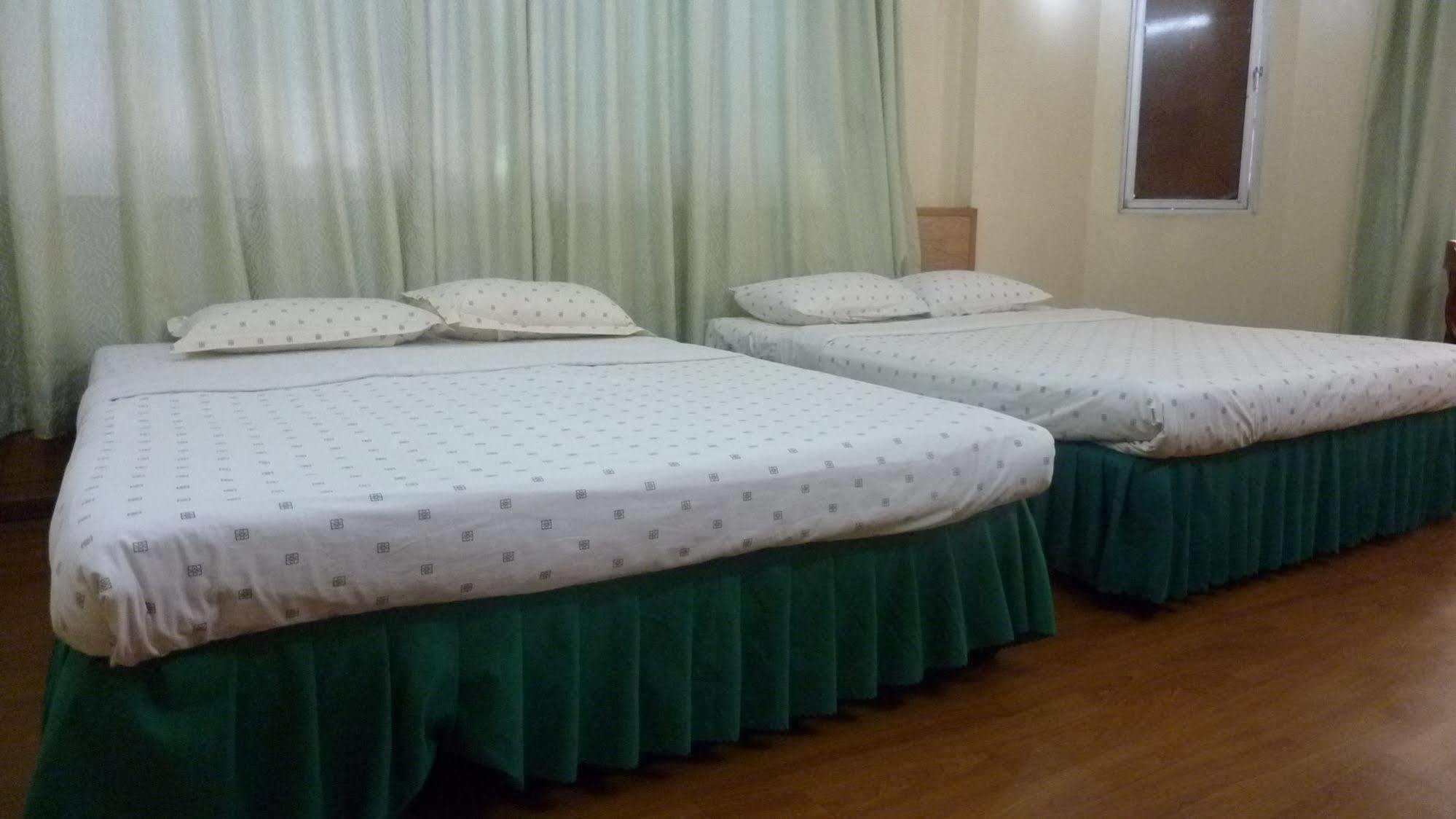 7 Hung Hung Inn Kota Kinabalu Eksteriør billede